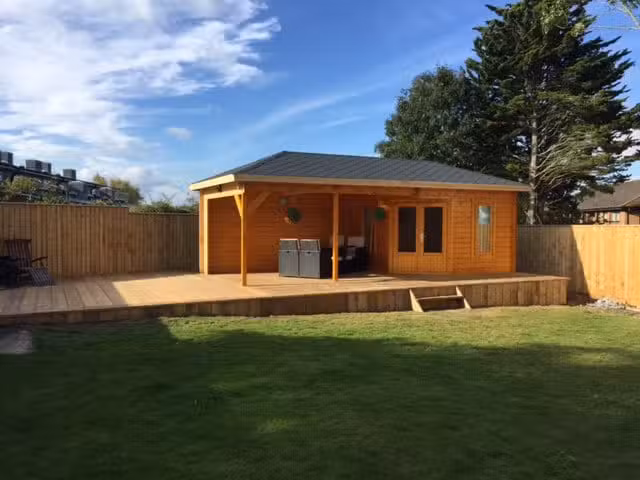 Gartenhaus mit Vordach “Sophia” 8x4m | Modernes Gartenhaus aus Holz | Gartenbüro | Gartenhaus mit Pultdach | Gartenhaus 4x8m mit Sonnendach