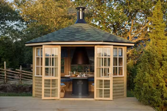 Grillpavillon / Grillhütte