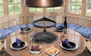 Runden tisch für Grillkota und Grillhütte
