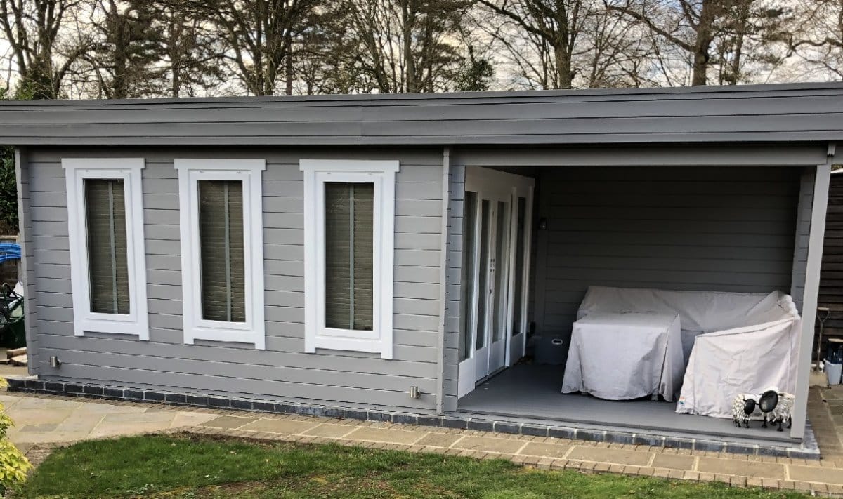 Modernes Gartenhaus mit Terrasse Jacob E 12m2-44mm-3×7
