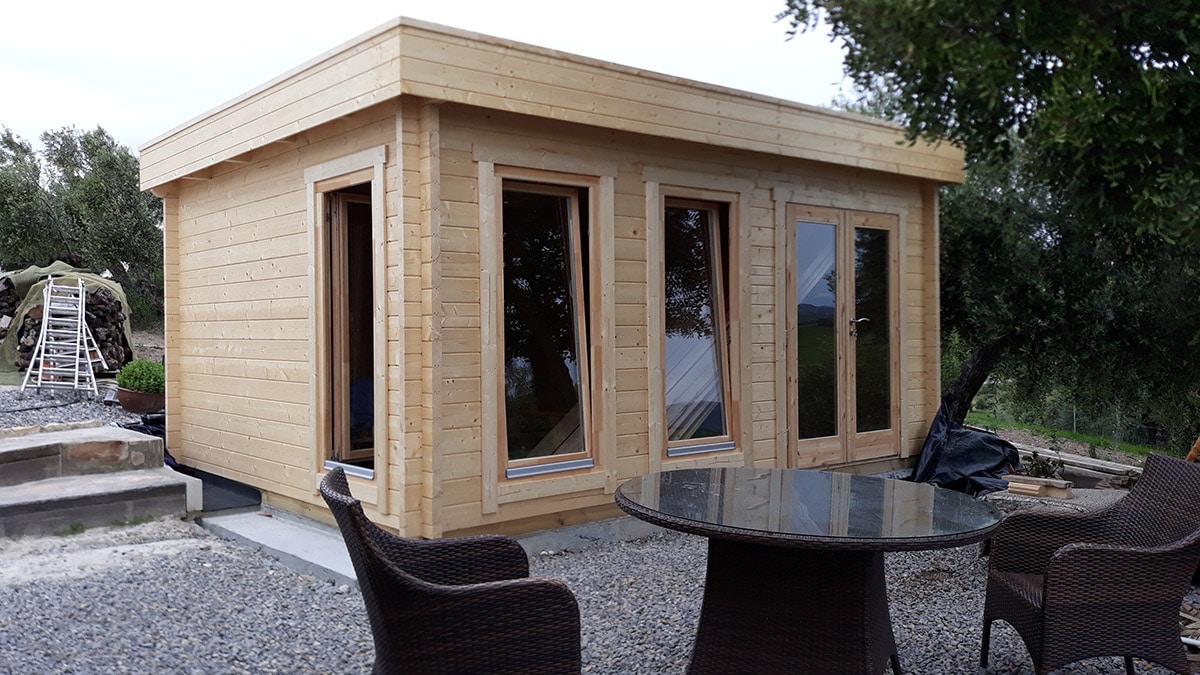 Modernes Gartenhaus “Ian D” 5x4m | Modernes Gartenhaus aus Holz | 4x5m großes Gartenhaus mit Flachdach | Holzhaus mit Home-Office