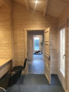 Holzhaus mit 70 mm Wandstärke als Bürogebäude