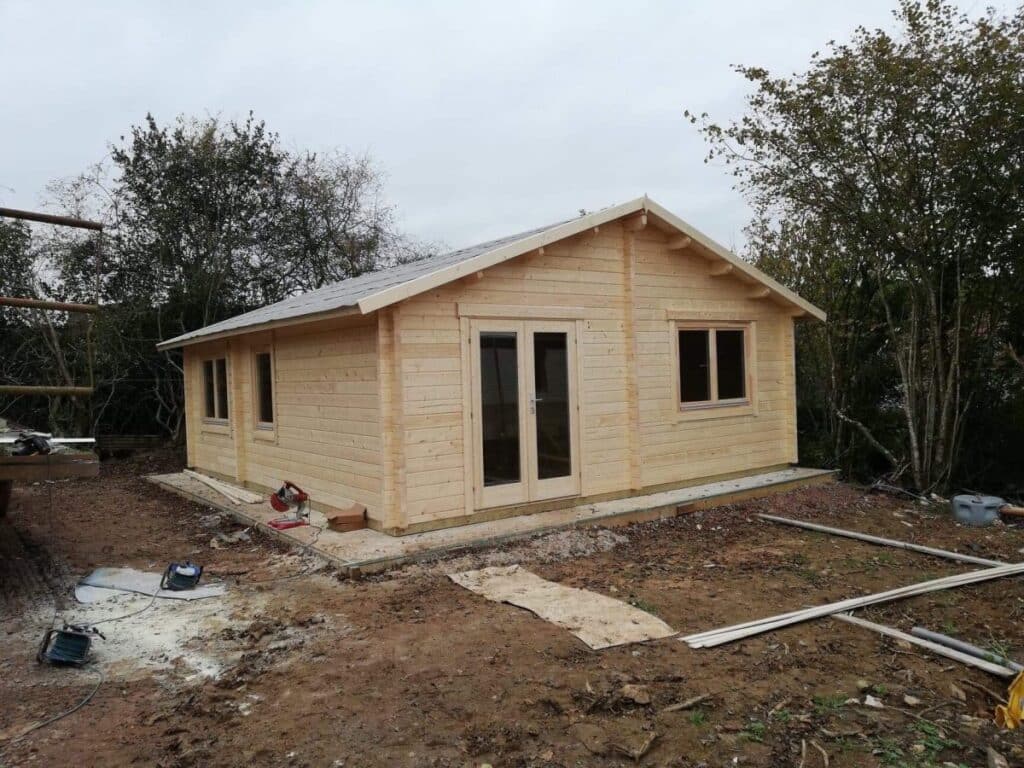 Holzhaus mit zwei Schlafzimmern „Irland“ 43 m2 70mm 7x6m2