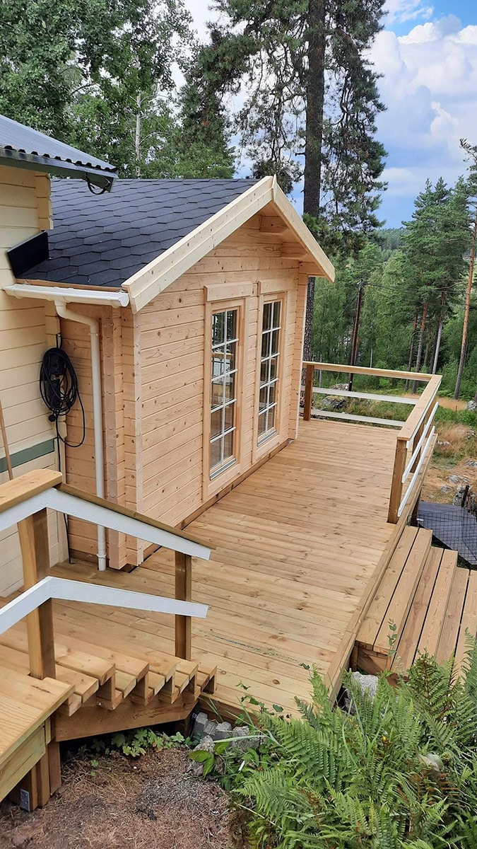 Gartenhaus mit Toilette “Schweden A” 6x4m | Großes Gartenhaus 4x6m mit Satteldach | Blockhaus mit Badezimmer | Blockbohlenhaus